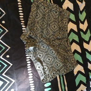 very comfy high rise shorts